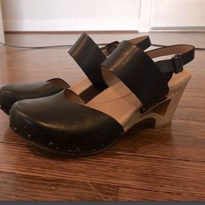 Dansko wedge